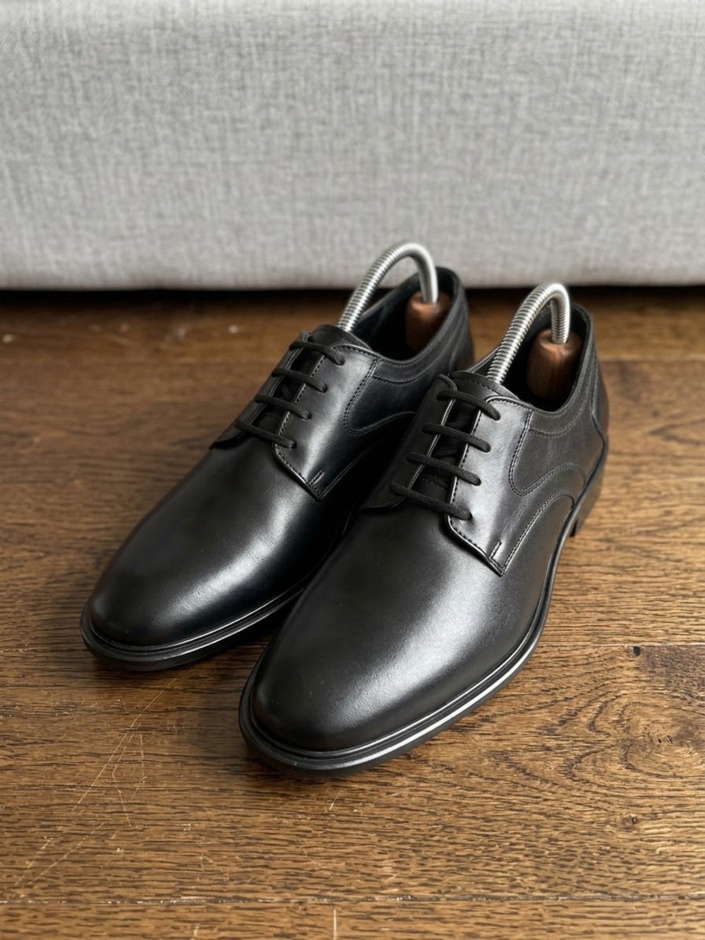 Classic Black Men's Leather Derby Shoes